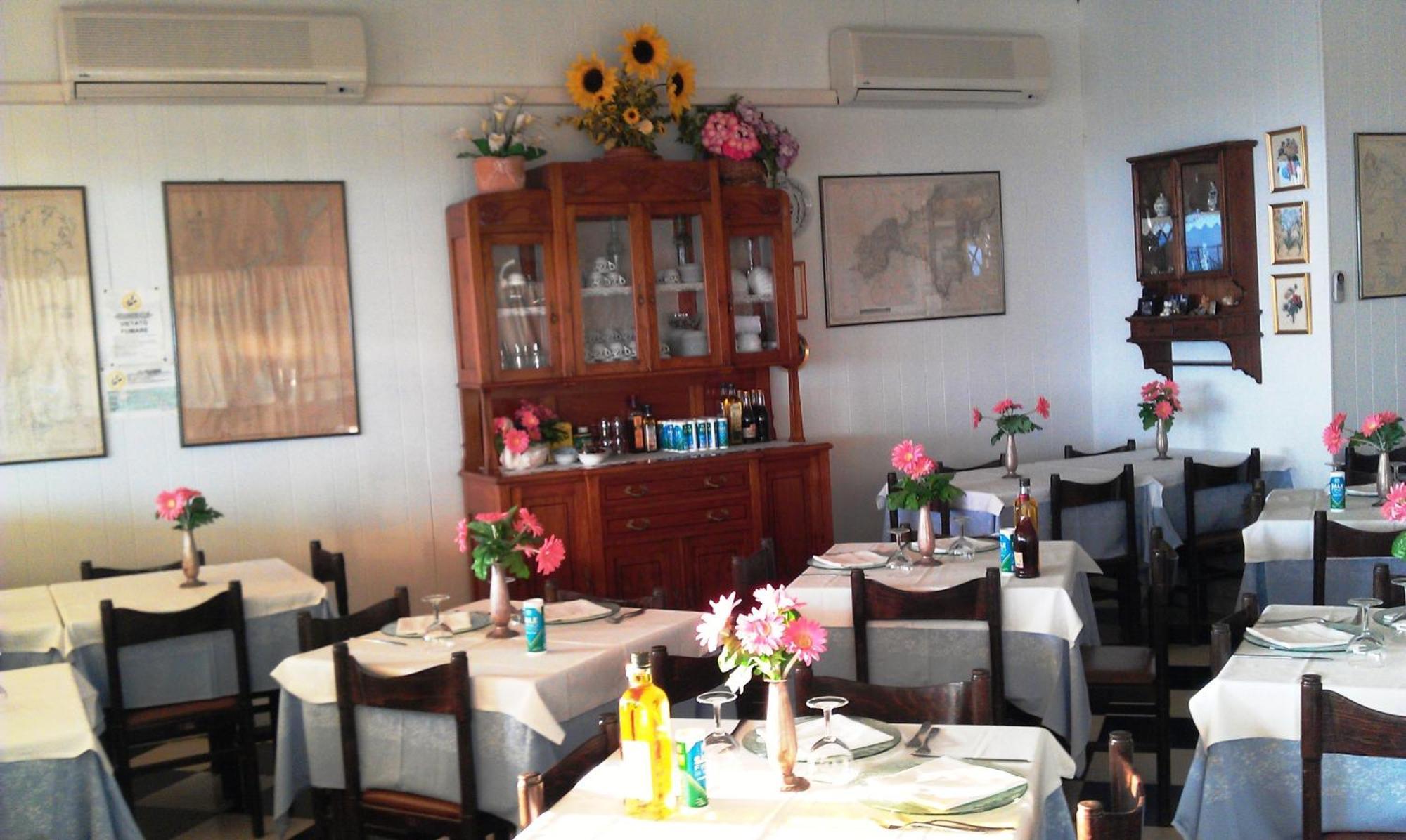 Albergo La Lampara เดวามารีนา ภายนอก รูปภาพ
