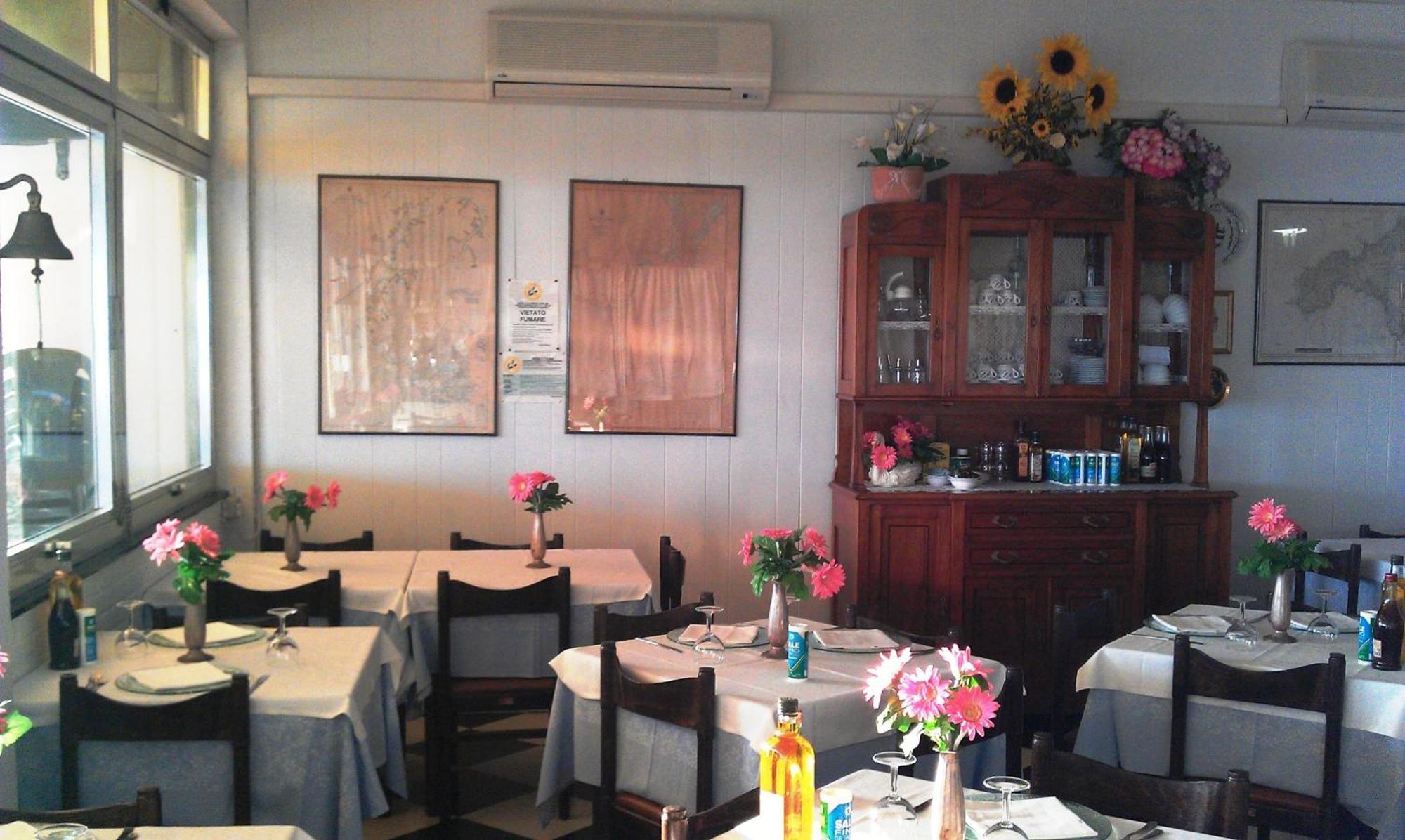 Albergo La Lampara เดวามารีนา ภายนอก รูปภาพ