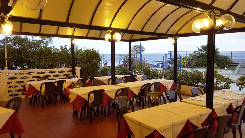 Albergo La Lampara เดวามารีนา ภายนอก รูปภาพ